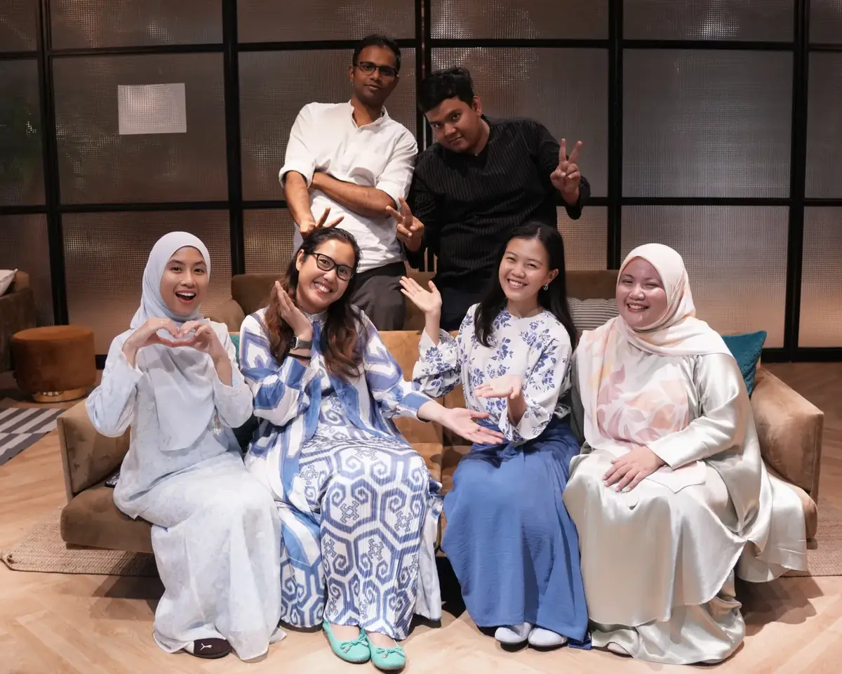 The AlteraLab team together in the studio